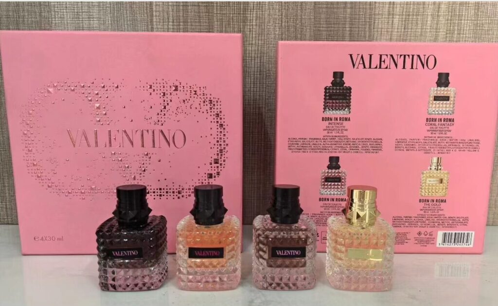 Valentino Powder Compact Four-Piece Set 40ml*4