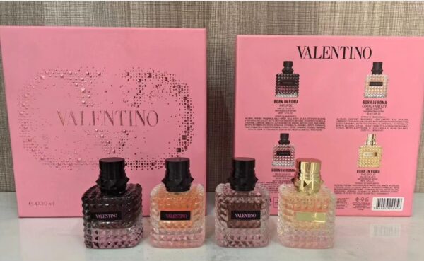 Valentino Powder Compact Four-Piece Set 40ml*4