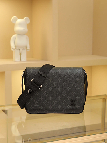 small1.jpg Louis Vuitton District Pm 'Black Monogram Eclipse Canvas