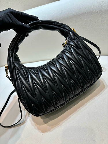 Wander matelassé nappa leather hobo bag