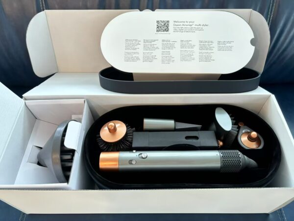 3214.jpg Dyson Airwrap HS05 Complete Long Multi-Styler – Nickel/Copper Gold with 6 Attachments & Storage Case